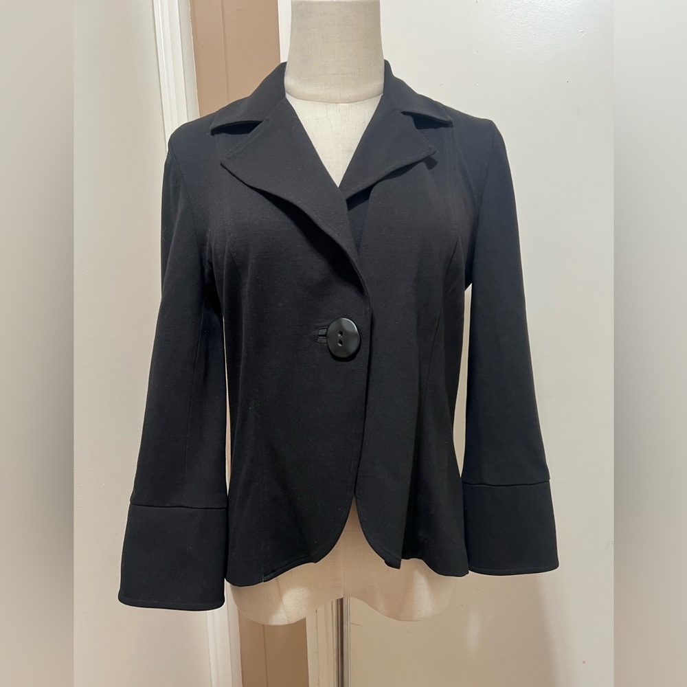 CAbi Black Single Button Flare Cuff Blazer Size Small Career.